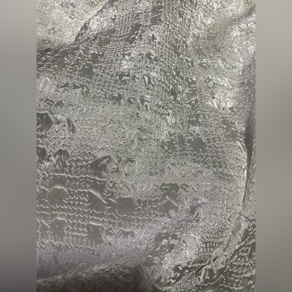 Essentials by Milano White Blouse - Picture 7 of 8